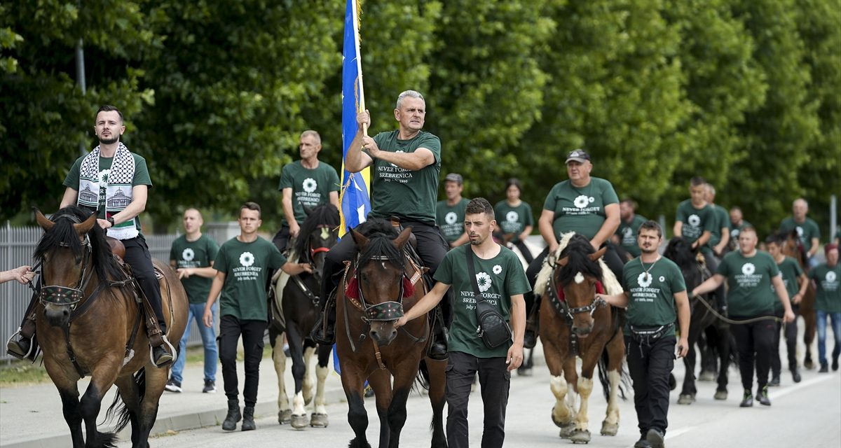 Konjanici prvi put u Potočarima