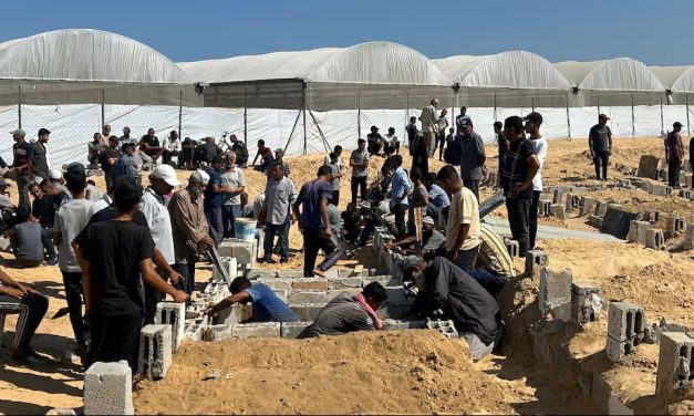 U Gazi su čak i mrtvi raseljeni