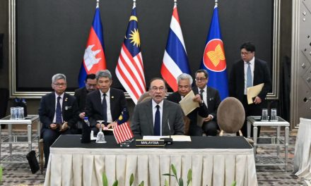 Tajland i Kambodža potpisali primirje