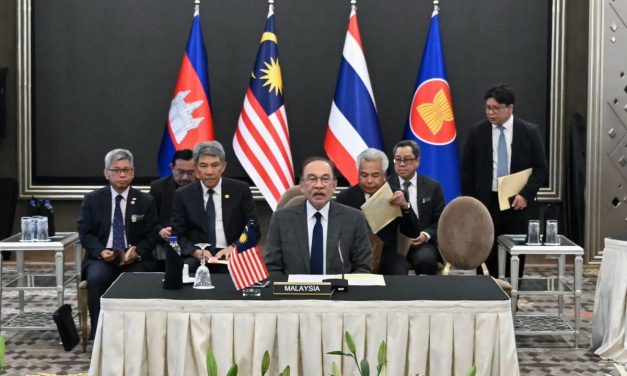 Tajland i Kambodža potpisali primirje