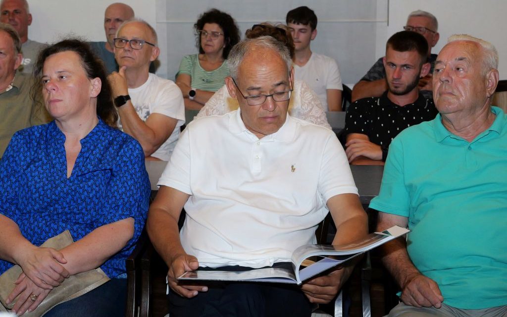 Glasovi protiv zaborava: Buzet u znaku sjećanja na Srebrenicu