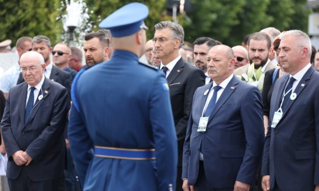 Srebrenica nakon 30 godina: Sjećati se žrtava, ne dopustiti negiranje zločina