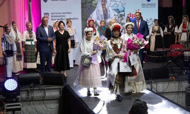 Izabrana najljepša Hrvatica u narodnoj nošnji izvan Hrvatske