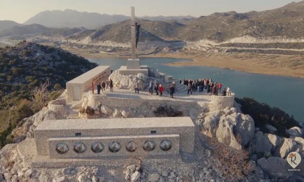 Vjetar svira nad Neretvom zahvaljujući Sarajliji Željku Škoriću