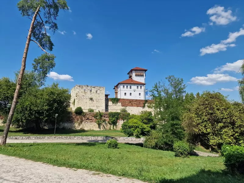 Gradaščević izdaje dozvolu za izgradnju katoličke crkve fra Iliji Starčeviću