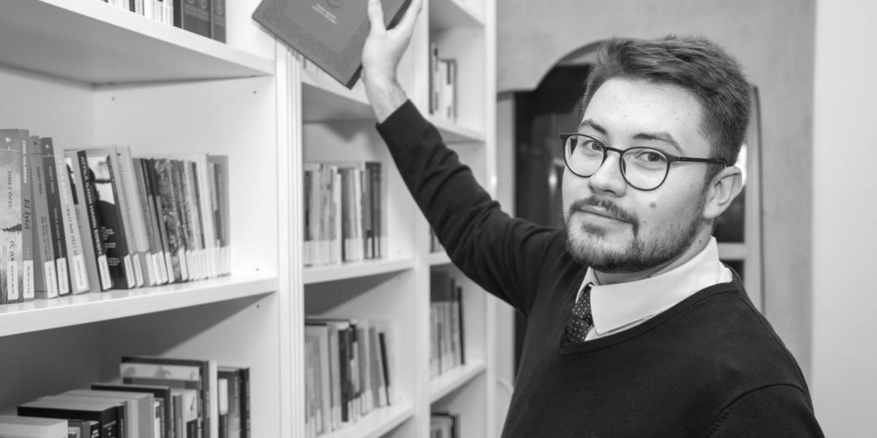 Kako (de)cionizirati društvo?