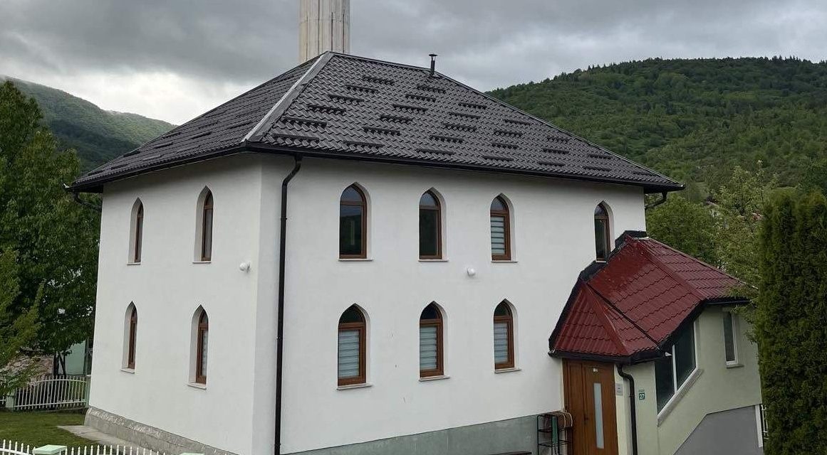 Sto godina džemata Dejčići