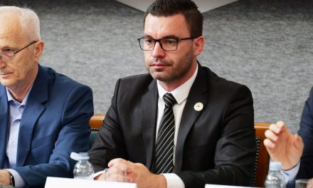 Džananović: Kritike ne stoje, reagirali smo i osudili genocid u Gazi