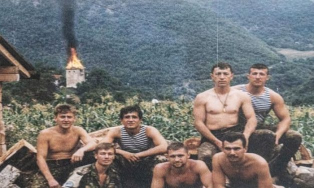 Besmislica je i bezobrazluk tvrditi da su ukrajinski pripadnici UN snaga u julu 1995. spašavali narod Žepe