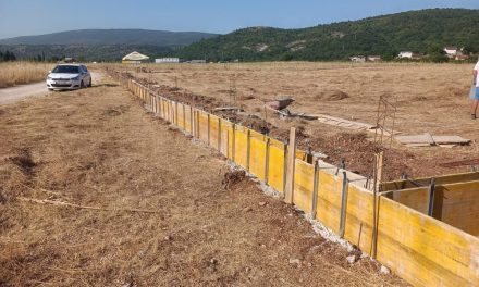 Licemjerje u Stocu: Lokalna vlast izdala dozvolu za gradnju harema pa je nakon godinu dana poništila