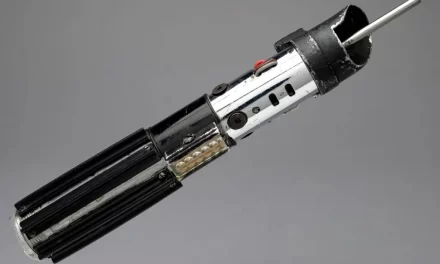 Vaderov svjetlosni mač na aukciji