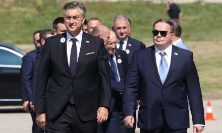 Plenković u Srebrenici: Došao sam odati počast žrtvama genocida