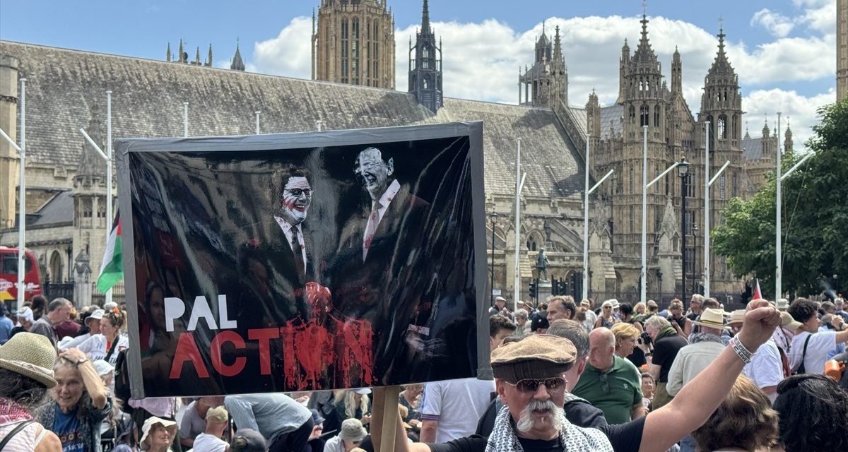 Oko 200 demonstranata uhapšeno je u Londonu na protestu podrške “Akciji za Palestinu”