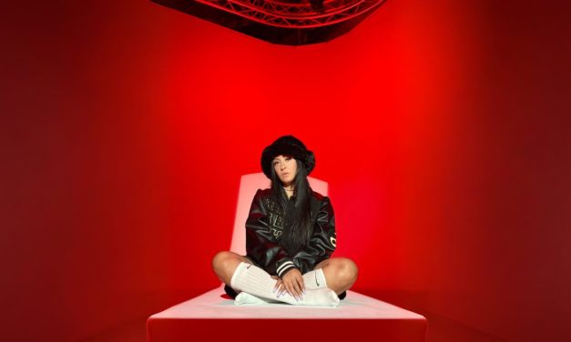 Nayomi, Iračanka koja repuje na arapskom, švedskom i engleskom