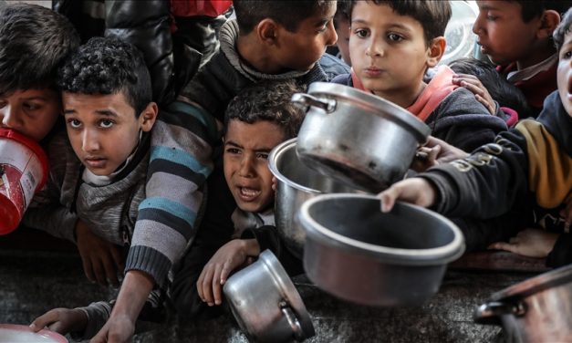 Palestinci bespomoćni dok im djeca umiru od gladi