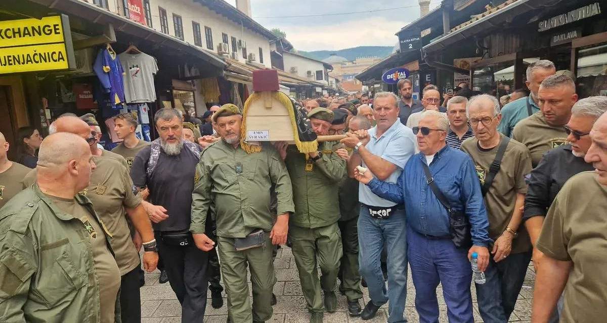 Klanjana dženaza Eminu Švrakiću Amidži: On je svoju biografiju ispisao junački i uspješno