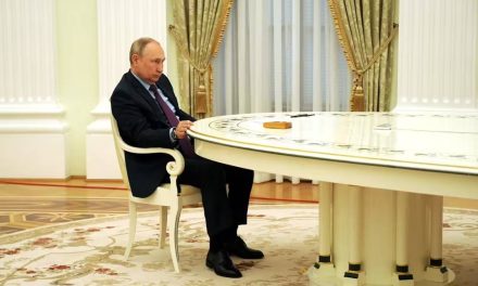 Razotkrivena strašna sudbina Putinove majke