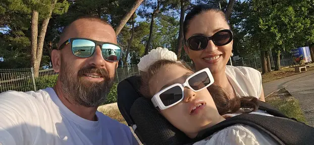 Cazinska lavica: Hrabra borba male Mije