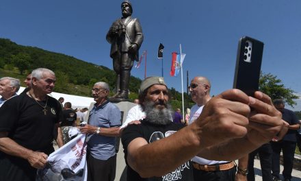 Napadnuti fotoreporteri Vijesti i Pobjede u Gornjem Zaostru: “Ubićemo te golim rukama”