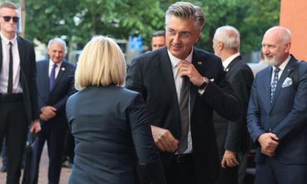 Poruka iz Mostara: Odluke institucija se moraju poštovati, Dodik ih je sam priznao