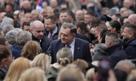 CIK u srijedu oduzima mandat Dodiku, SNSD u četvrtak organizira miting podrške