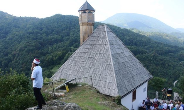 Augustovska okupljanja: Domovina se brani dovom
