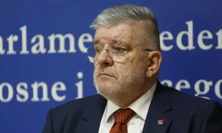 Nekad im je smoki bio skup, danas ni limuzina nije