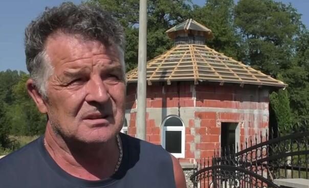 Porodica Agić: U svom dvorištu prave malu džamiju u spomen na ubijenog sina