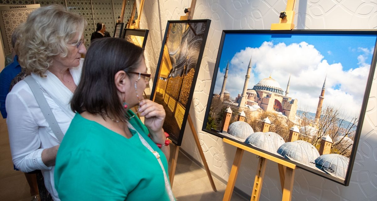 Izložba fotografija “Aja Sofija – Svjetlost tišine” otvorena u Sisku