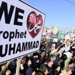 Crteži koji poslanika Muhammeda prikazuju kao teroristu izazvali su žestoke reakcije