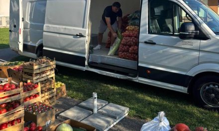 Džemat Donje Moštre prikupio i donirao tri tone poljoprivrednih proizvoda za potrebe Pomozi.ba