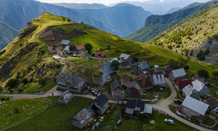 Lukomir – mjesto gdje se “dodiruju” planine i nebo