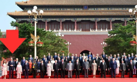 Aleksandar Vučić, diktator s margine