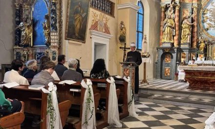 Hodža u crkvi: Imam bošnjačkog džemata u Klagenfurtu održao predavanje katoličkim hodočasnicima