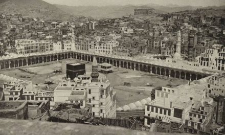 Abdulvehhab-efendija Bošnjak Sarajlija bio je muderris, imam i hatib Haremi-šerifa u Meki