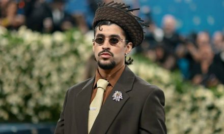 Bad Bunny na vrhuncu karijere: “Idi, reci baki da ćemo nastupati na poluvremenu Super Bowla”