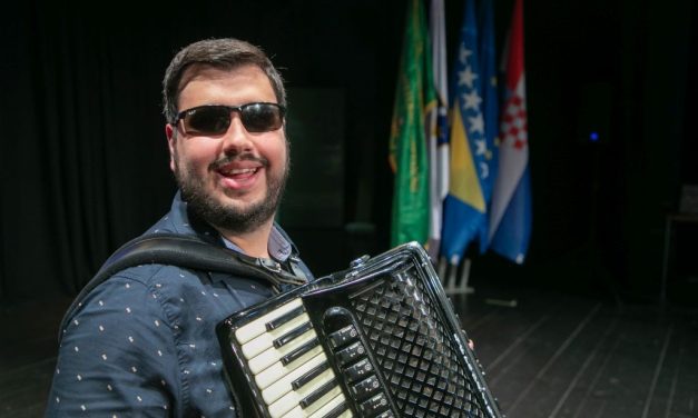 Pavao Anić za Bosnu: Odgajali su me roditelji, sevdalinka i stara narodna muzika