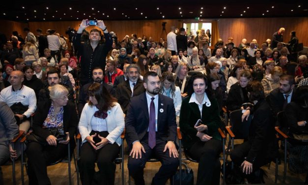 Sjećanje kao obaveza: 19 godina puta istine i dostojanstva