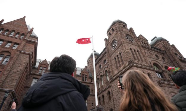 Od Zagreba do Toronta: Turci slave Dan republike
