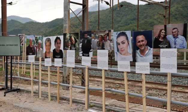 Prazne stolice na komemoraciji u Jablanici ogledalo su odnosa institucija prema tragediji