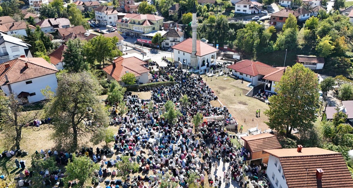 “Danas je ovdje trebao biti naš sin, Fadil Novalić”