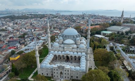Džamija čije je dvorište omiljeno mjesto za piknik