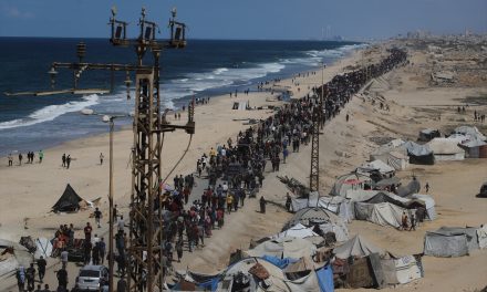 Hiljade Palestinaca vraćaju se svojim razrušenim domovima