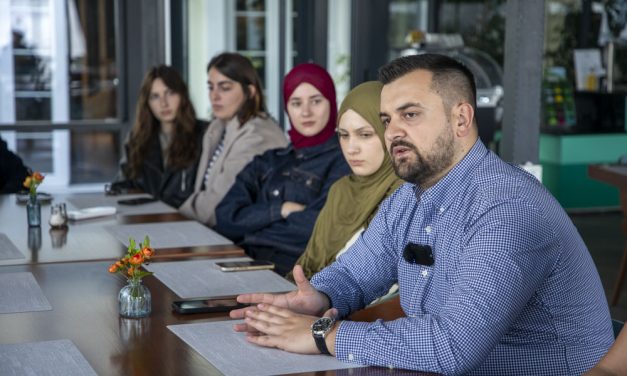 Škola za mlade Bošnjake: Njegovanje nacionalnog ponosa