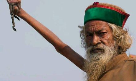 52 godine protesta: Ruku nije spustio od 1973.