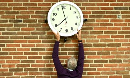 Donosi li pomjeranje sata više štete ili koristi