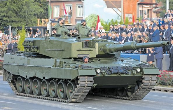 Dvije milijarde eura za Leoparde, Caesare i Tatre