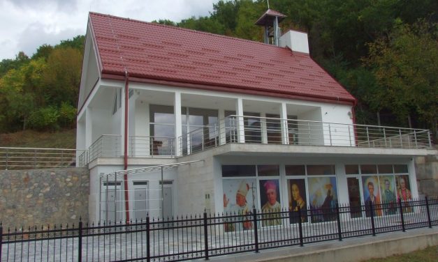 Ima i s Drine vedrine: Kako je u gradu s dvadesetak katolika izgrađena nova crkva