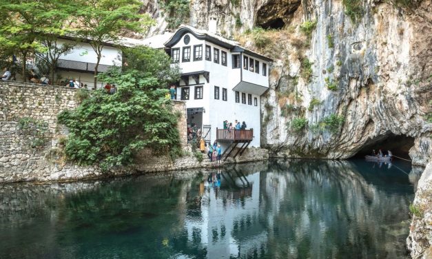 Tekija na Buni: Odškrinuta vrata parčeta dženneta