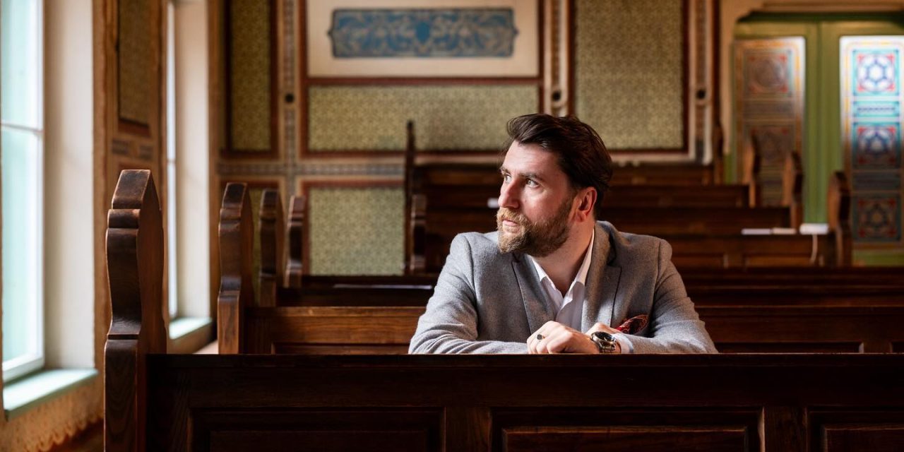 U vremenu mržnje Vladimir Andrle podsjeća da Sarajevo čuva duh solidarnosti